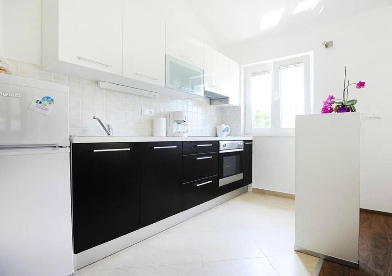 Apartments Skocic Vodice Kültér fotó